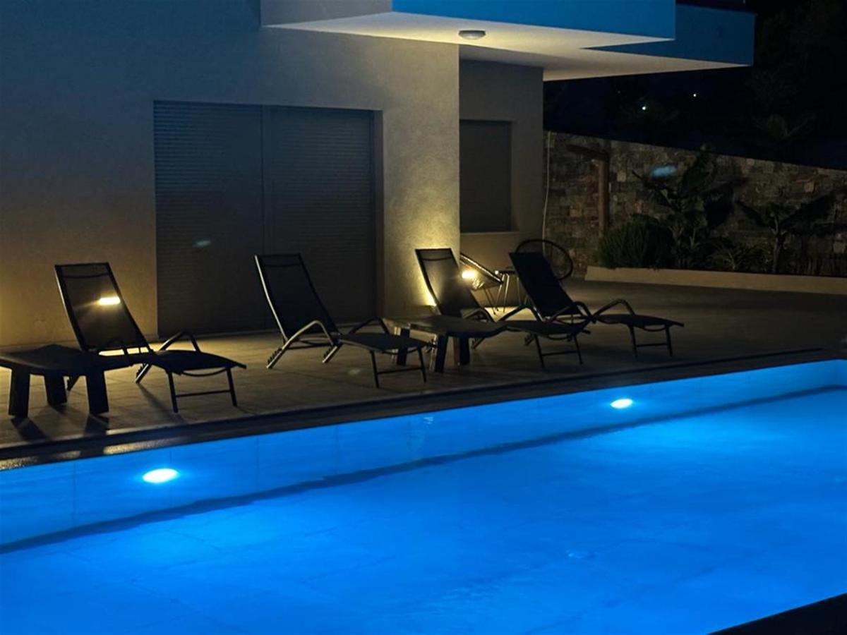 Villa Pelagia Sea View อาเยีย เปลาเยีย ภายนอก รูปภาพ